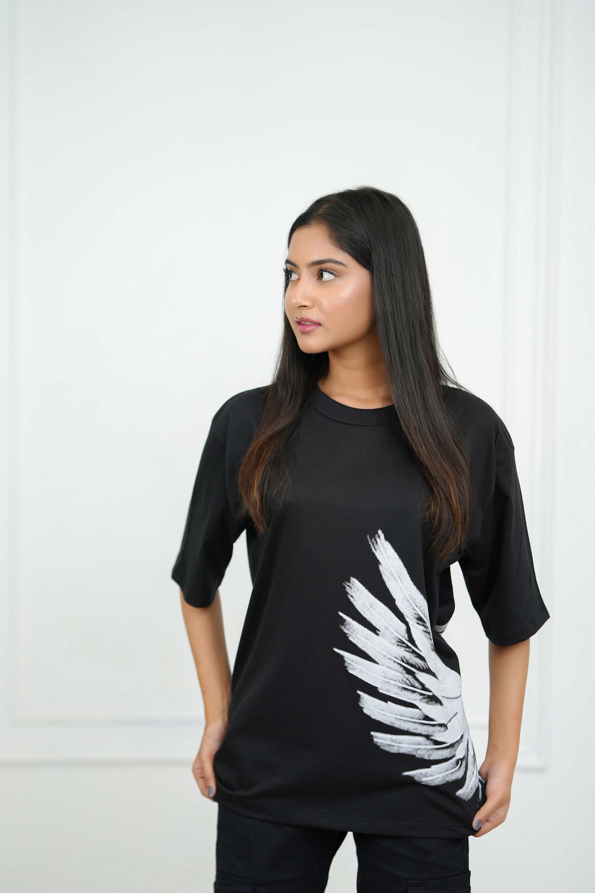 Essencl Black Tee