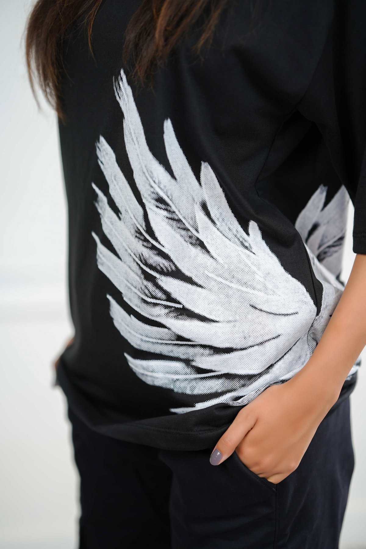 Essencl Black Tee