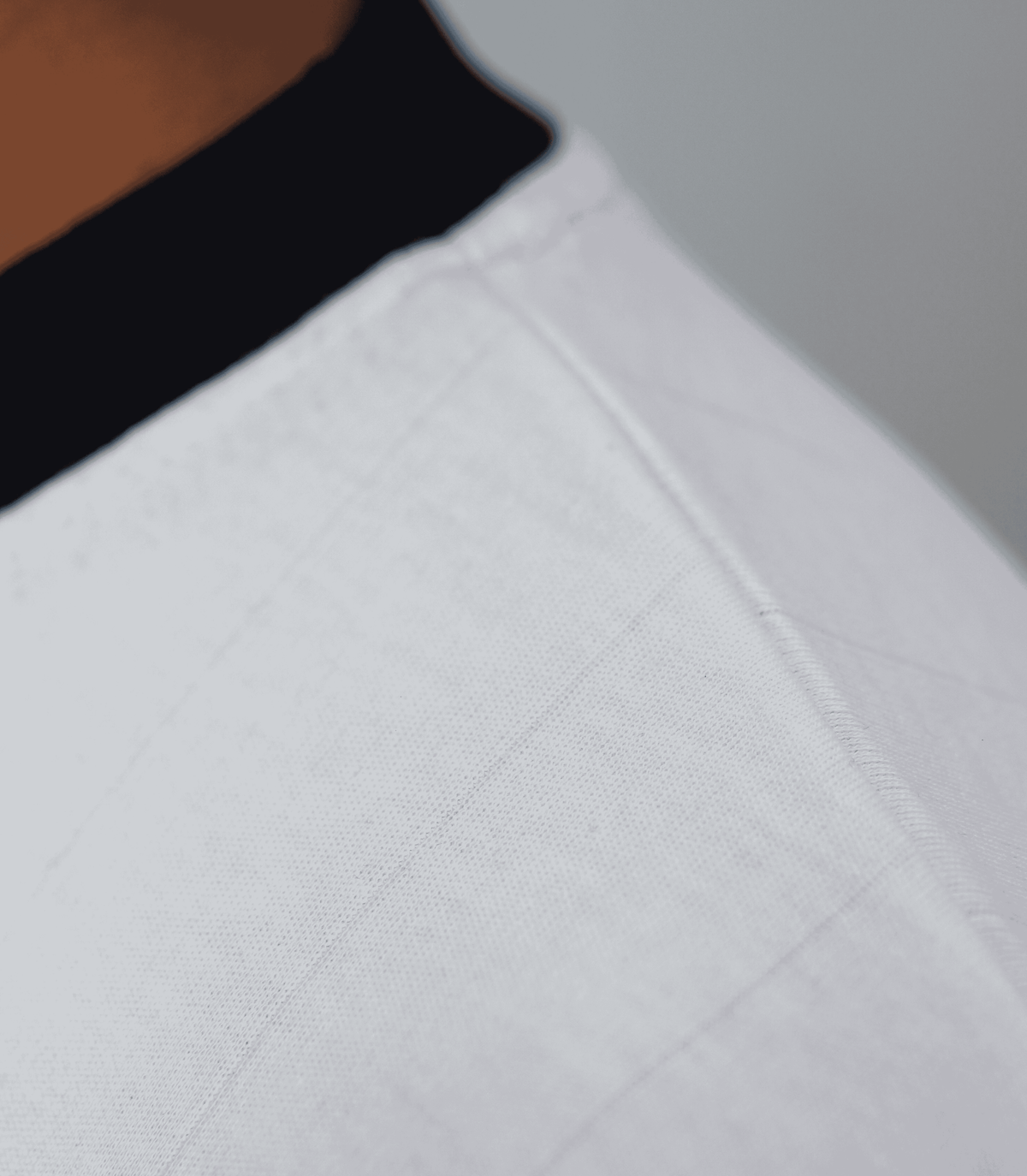MonoDrop White