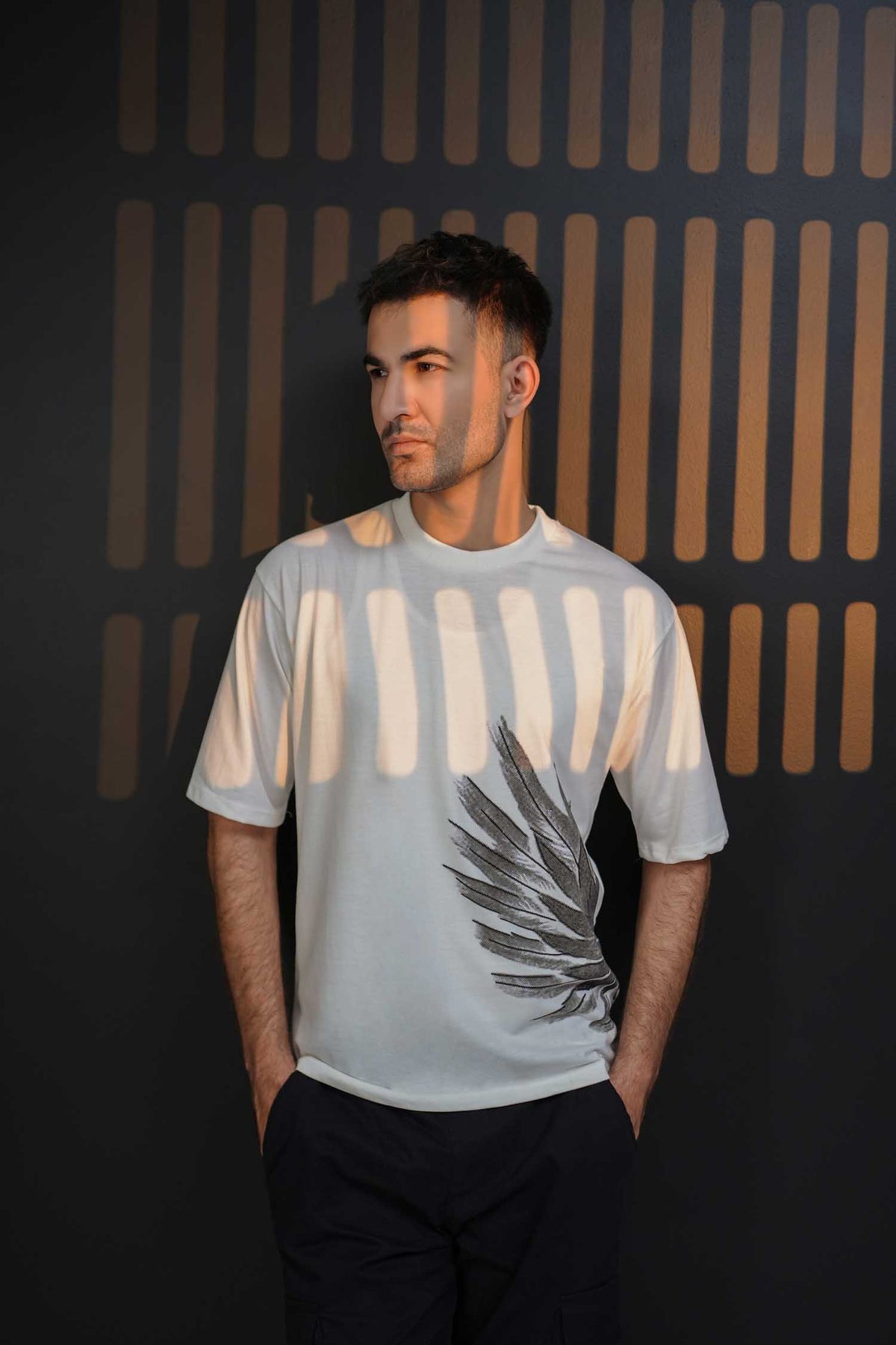 Essencl White (T-Shirt)